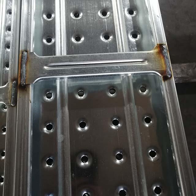 前式金属板脚手架钢板