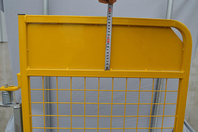 脚手架安全门