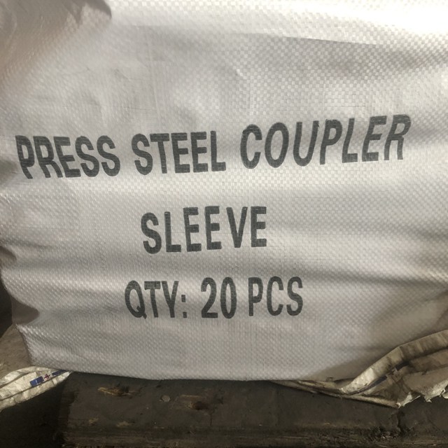 BS1139 EN74按压脚手架套筒套接器锌镀金外部连接器