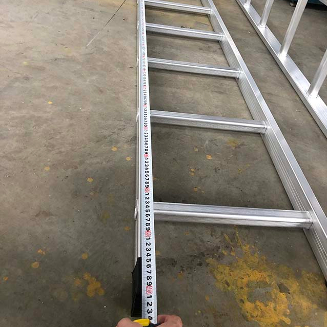 4M铝脚手架垂直梯子